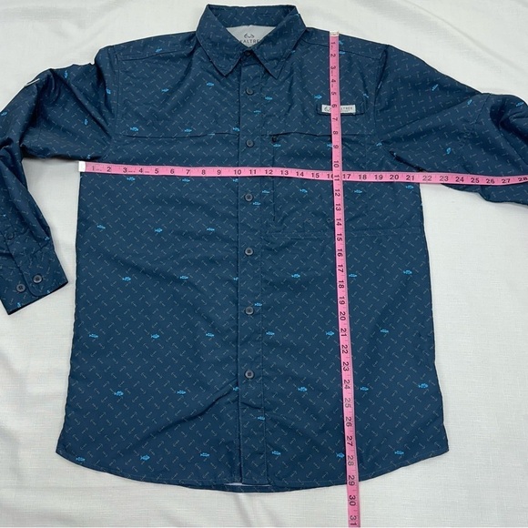 Realtree Men’s size Small Blue Premier Fishing Guide Long Sleeve Shirt - Picture 9 of 13